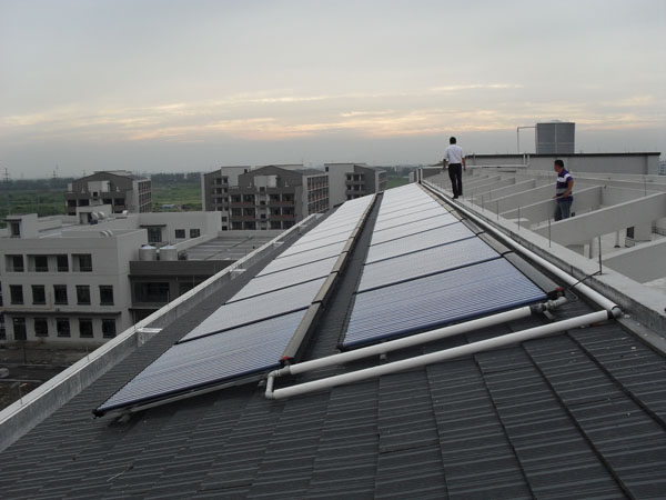 別墅太陽(yáng)能熱水器大興節(jié)能